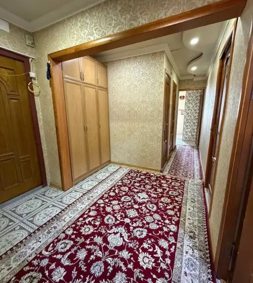 3-комн. квартира, 5 этаж, 70 м², Сино