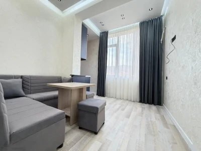 2-комн. квартира, 11 этаж, 75 м², 12 мкр — миниатюра 8