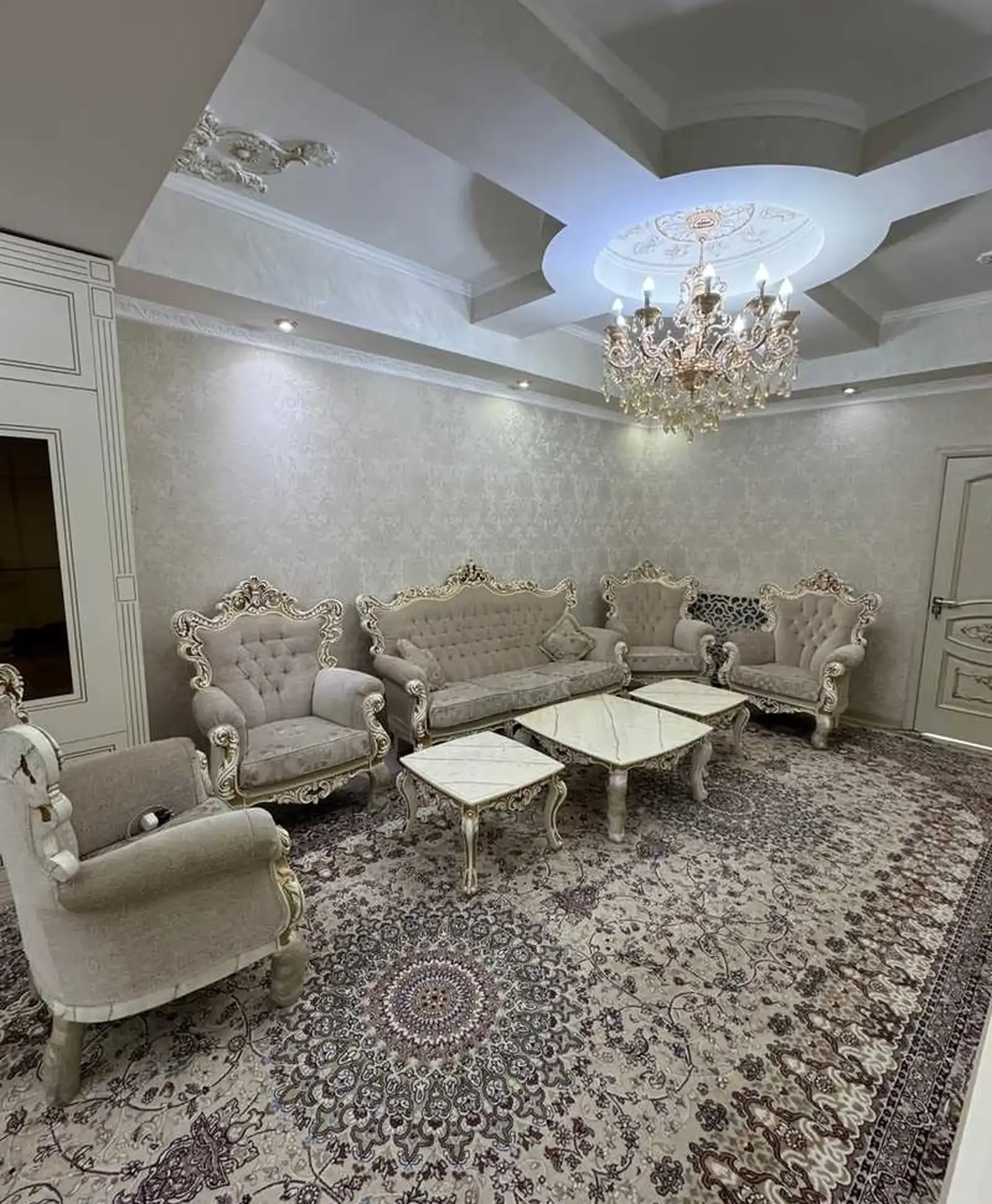 3-комн. квартира, 8 этаж, 145м², Дом Печать