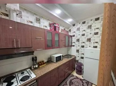 2-комн. квартира, 10 этаж, 82м², Голубой экран