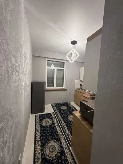3-комн. квартира, 4 этаж, 100м², 102 мкр