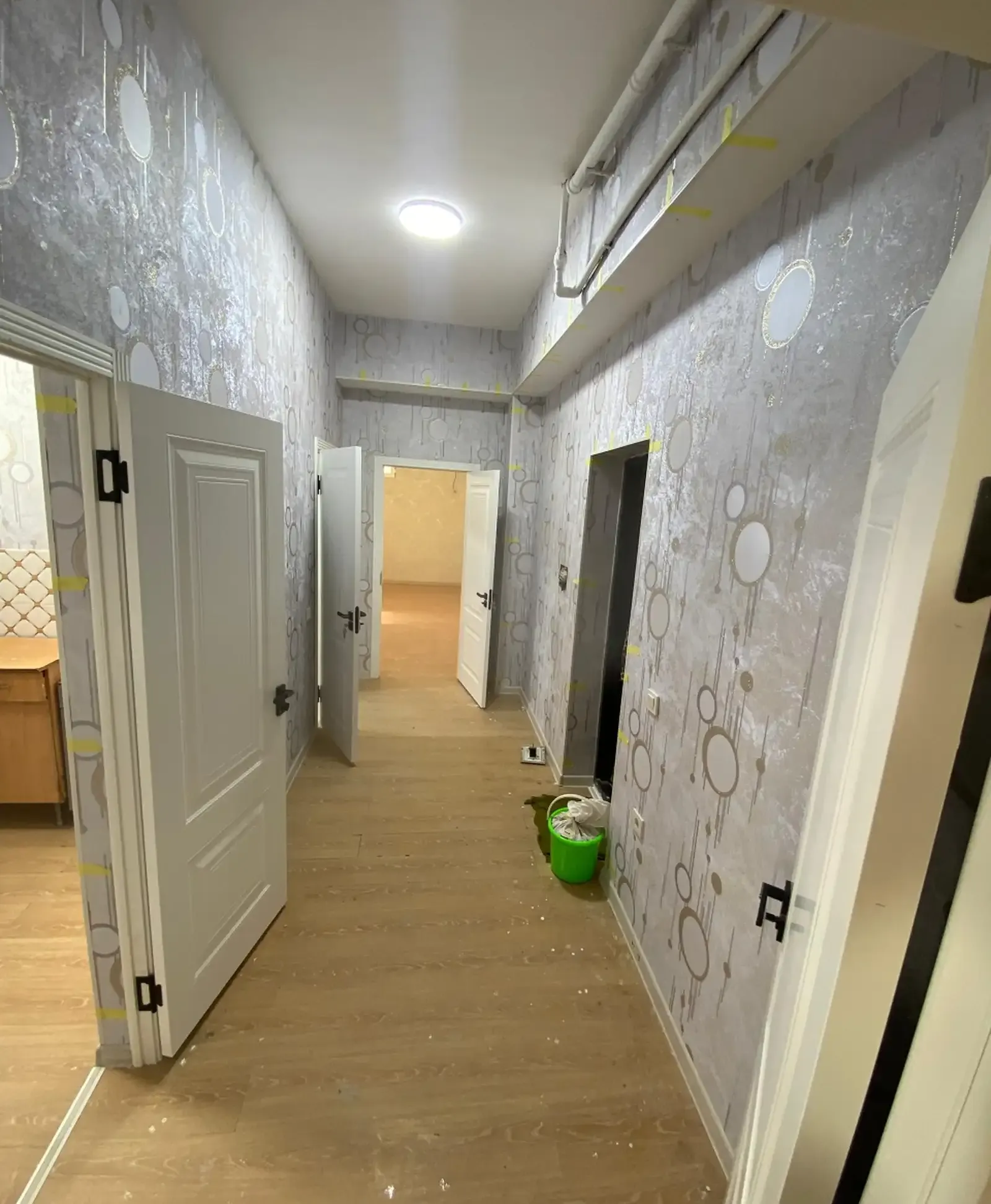 2-комн. квартира, Цокольный этаж, 68 м², Гипразем борбад 93
