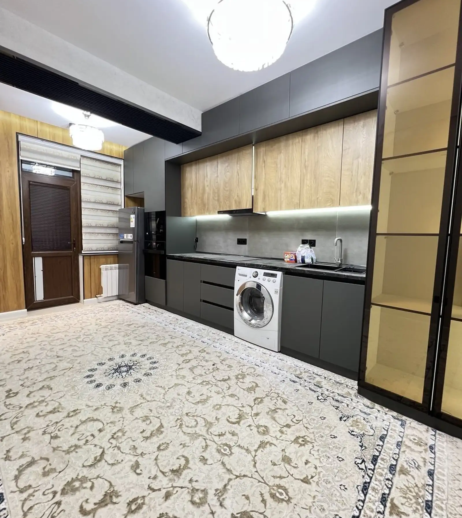 2-комн. квартира, 16 этаж, 70 м², Шохмансур