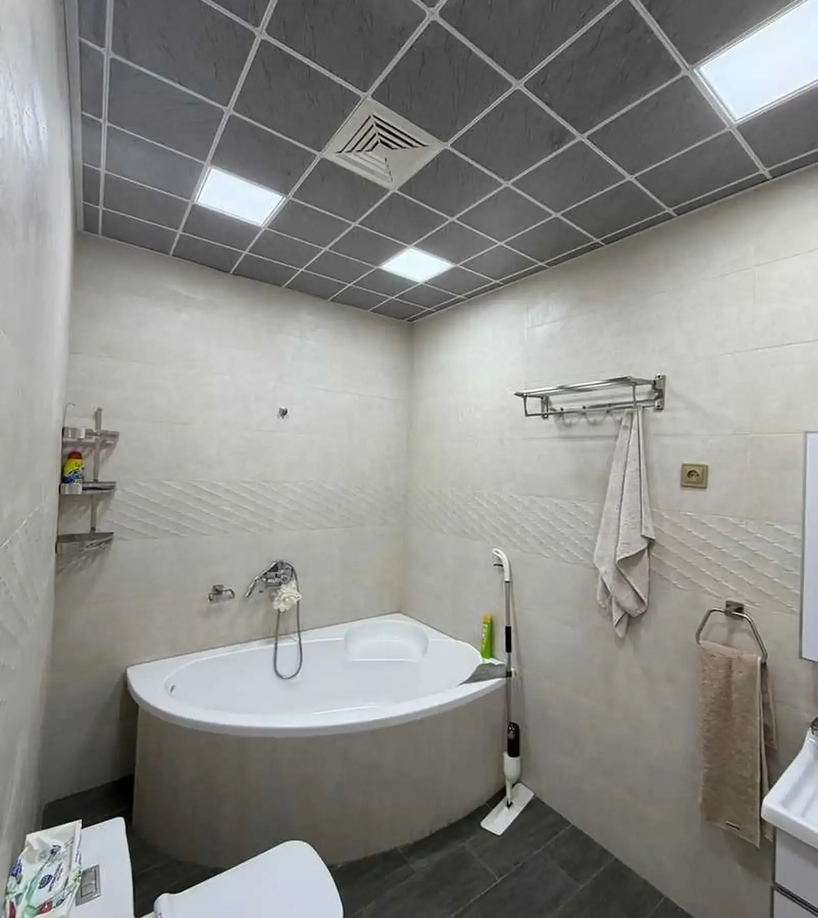4-этажный, 7 комнатный дом, 750 м², фирдавси