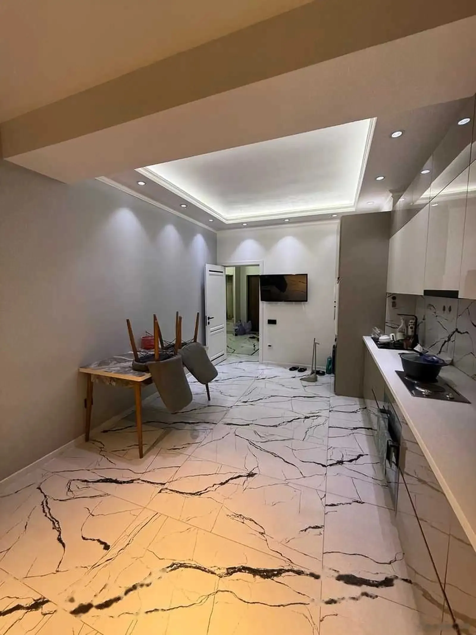 2-комн. квартира, 10 этаж, 100м², овир