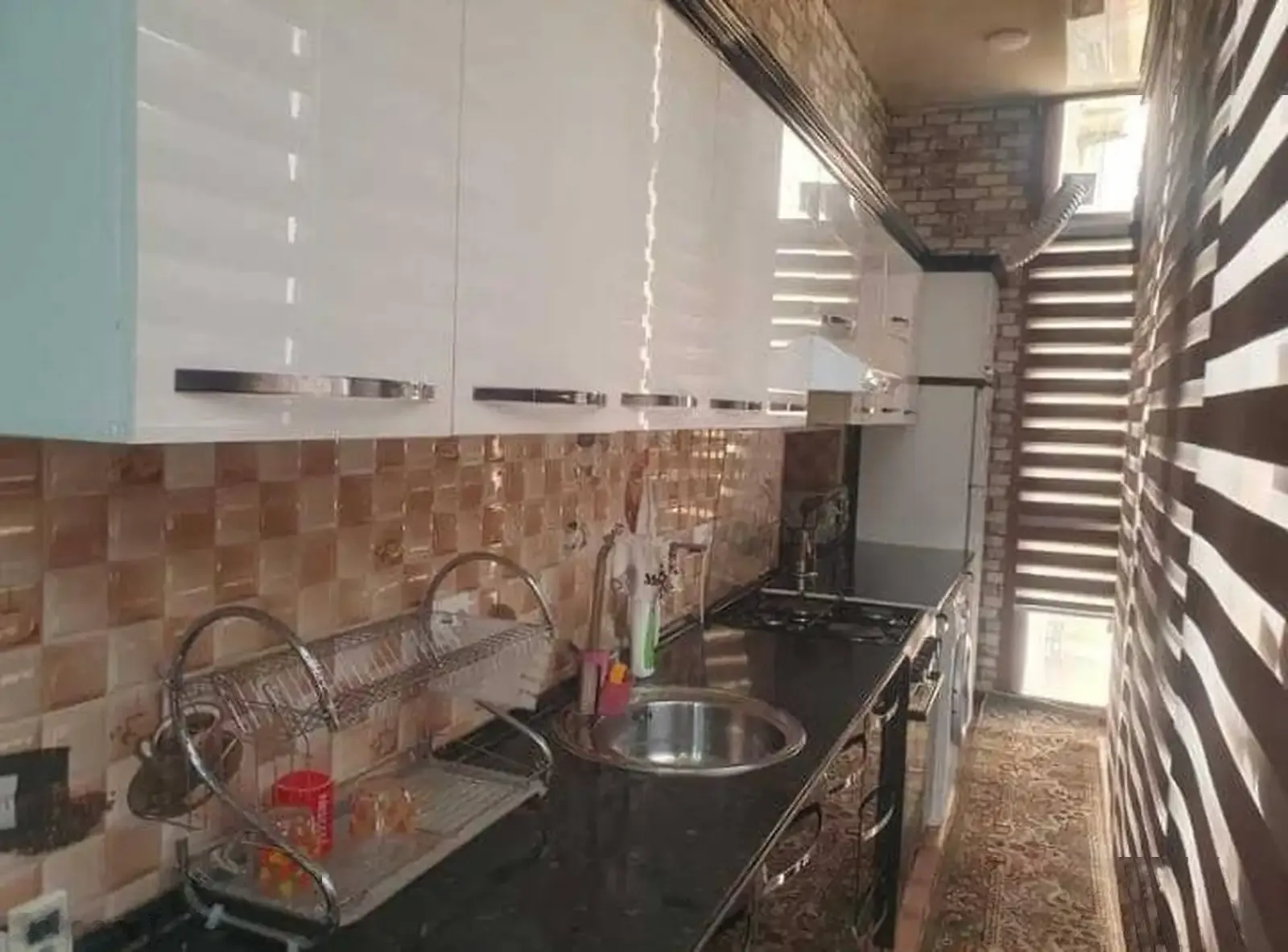 3-комн. квартира, 5 этаж, 75м², Кохи Рудаки