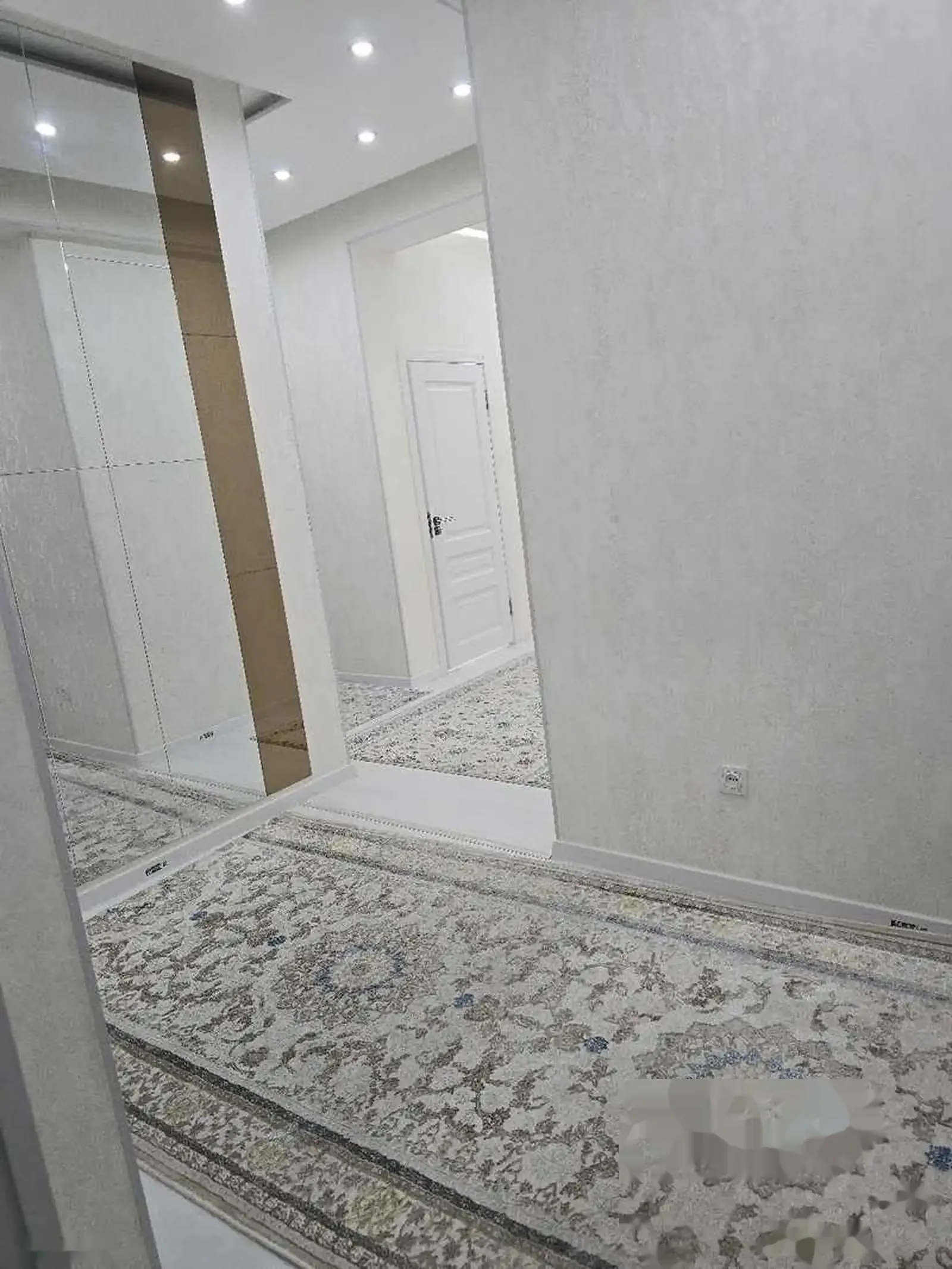 2-комн. квартира, 7 этаж, 70м², Сино, Ресторан райхон