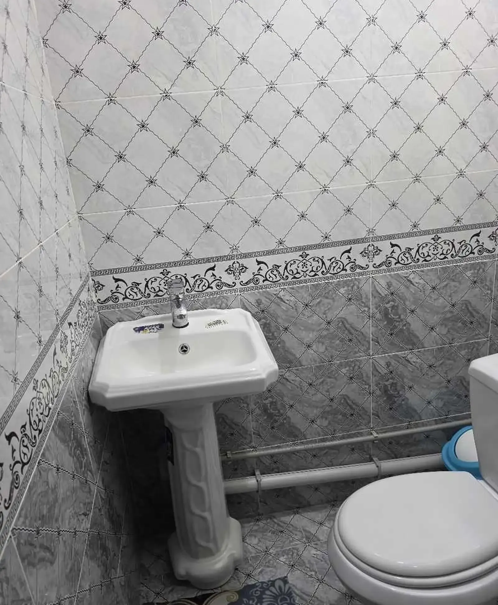 3-комн. квартира, 6 этаж, 60м²,чоррохаи бозори Саховат