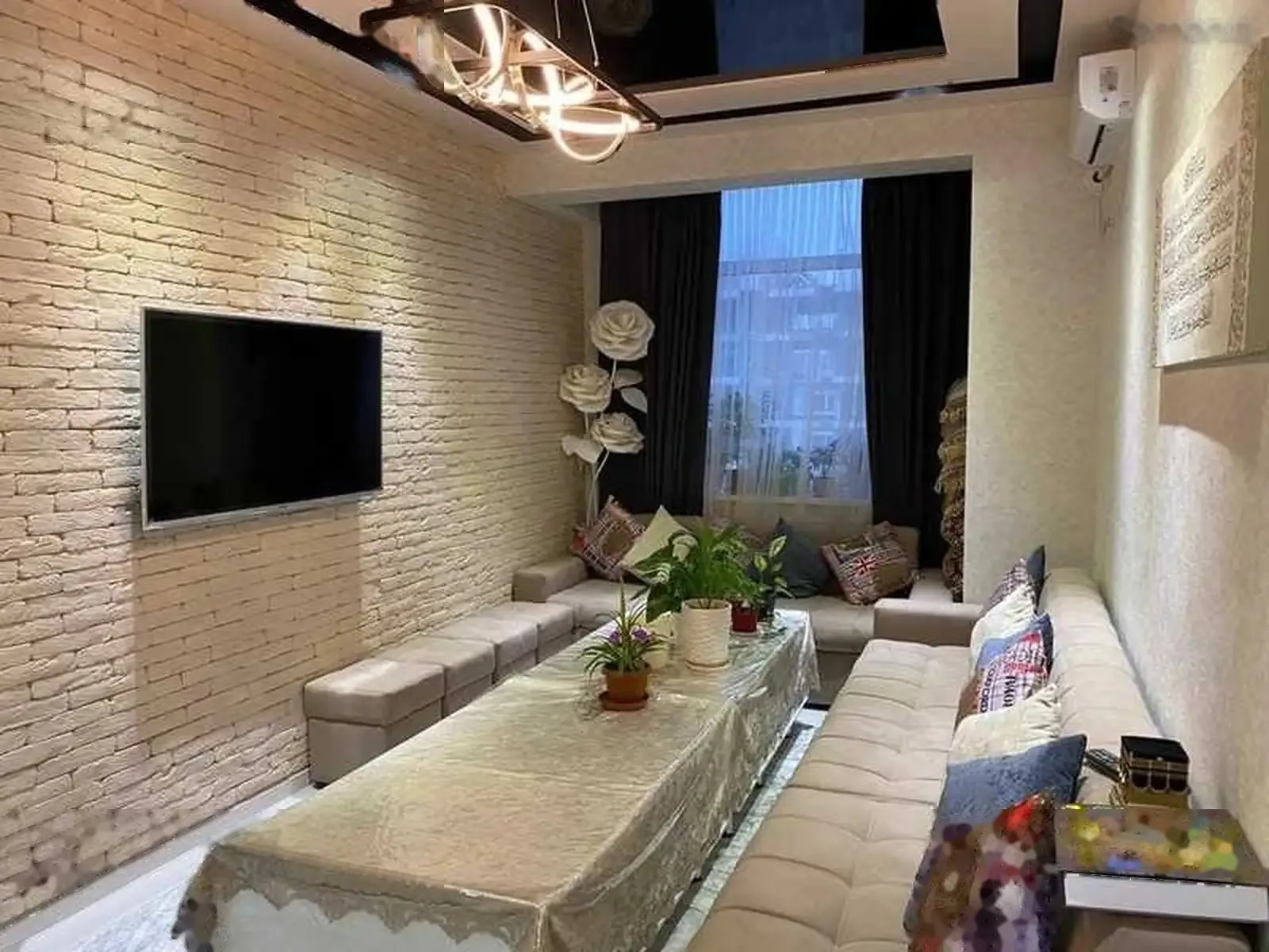 2-комн. квартира, 11 этаж, 90м², Сомони