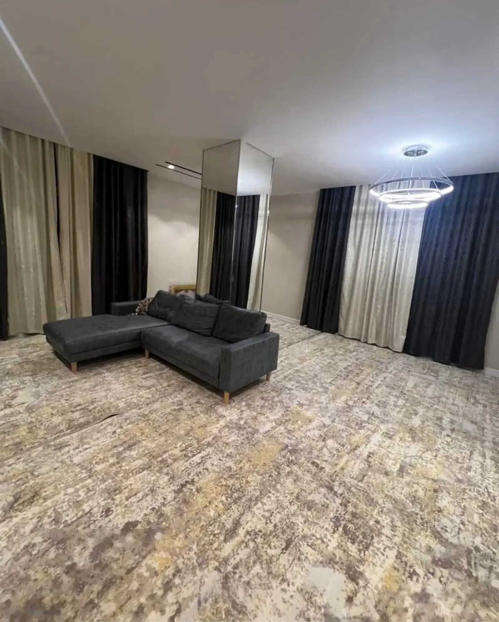 2-комн. квартира, 14 этаж, 94м², 82мкр