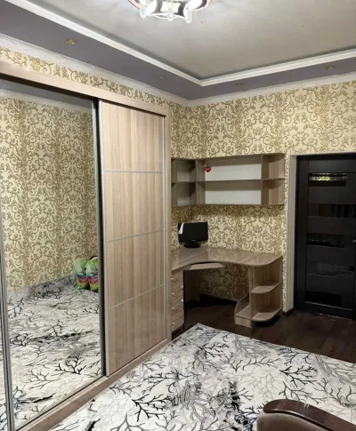 1-комн. квартира, 2 этаж, 42 м², сомони