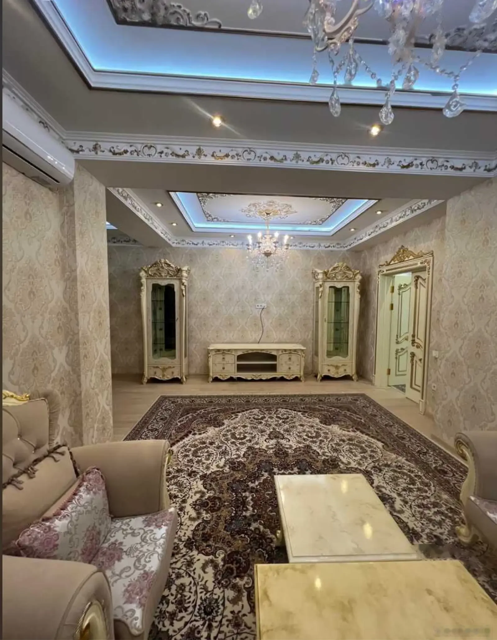 3-комн. квартира, 5 этаж, 129м², Павароти Аэропорт