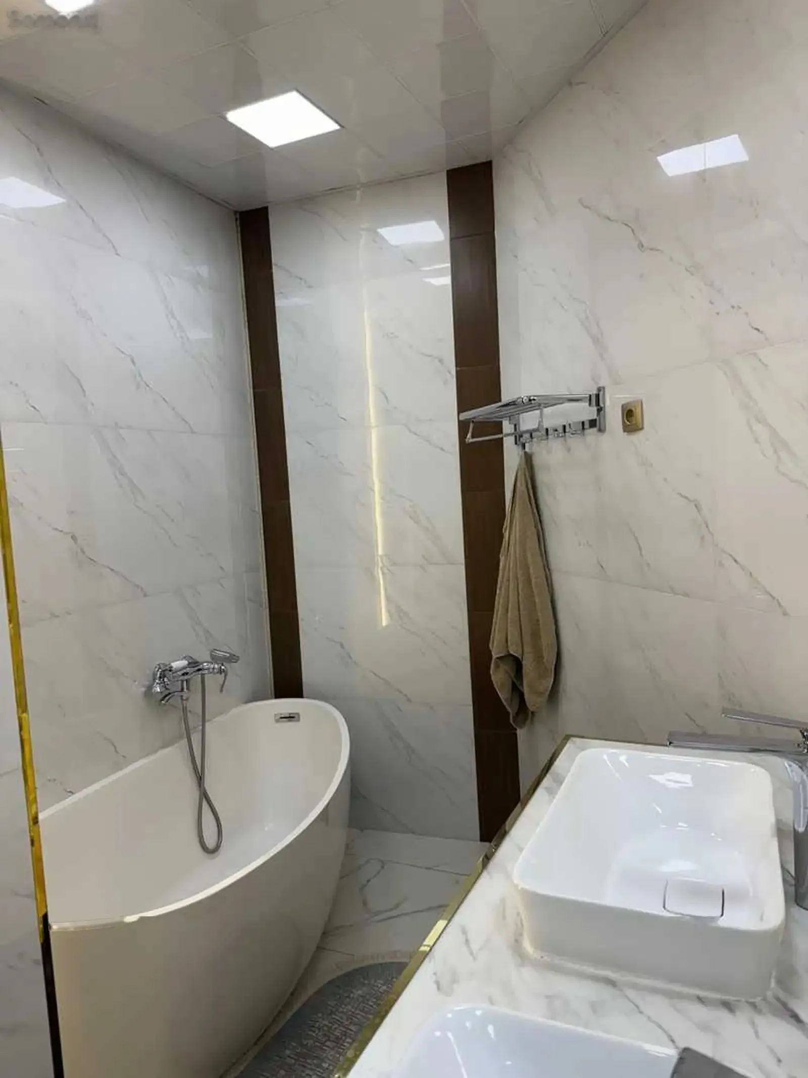2-комн. квартира, 11 этаж, 90м², Шохмансур