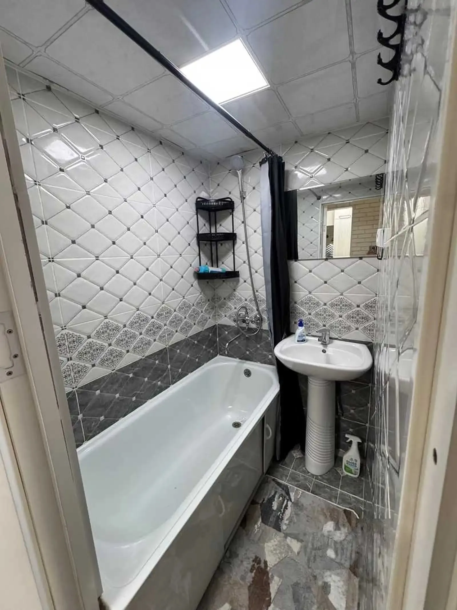 3-комн. квартира, 3 этаж, 59м², 102мкр