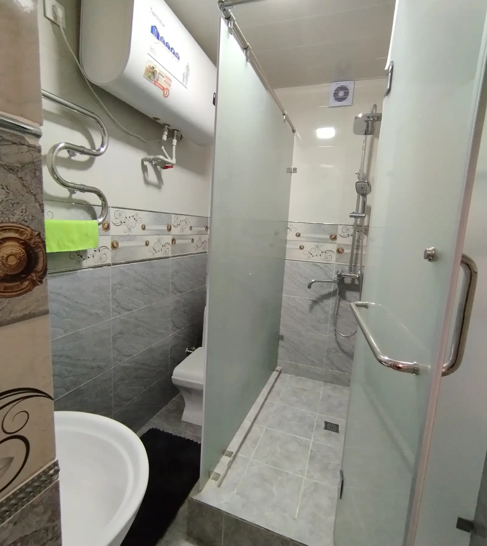 2-комн. квартира, 8 этаж, 68м², Шохмансур