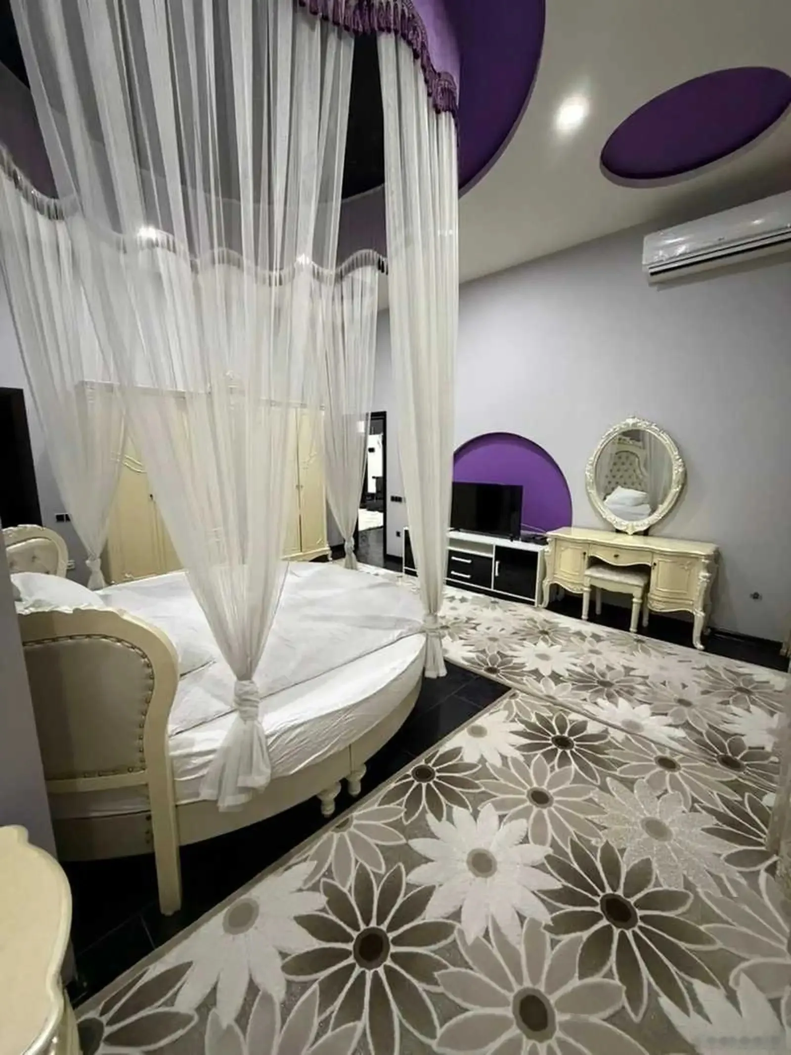 3-комн. квартира, 1 этаж, 160м², Сафо