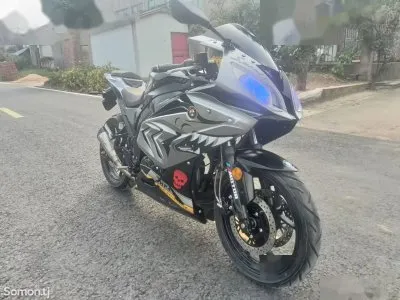 Мотоцикл BMW200 RR