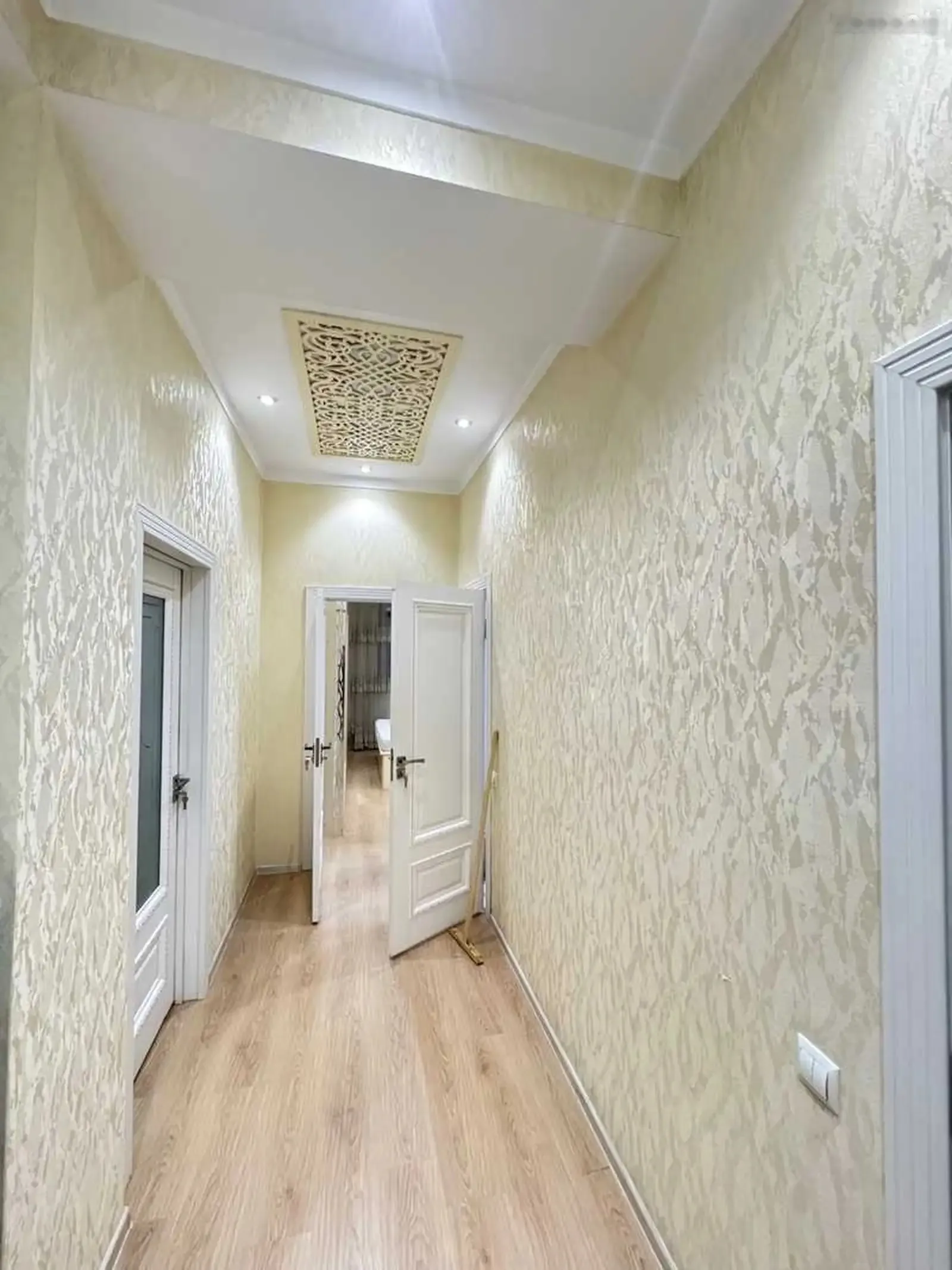 3-комн. квартира, 2 этаж, 143м², 84мкр доми милано мода