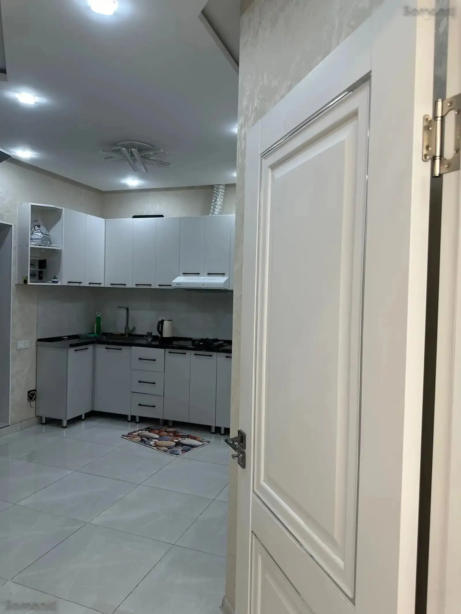 2-комн. квартира, 15 этаж, 56м², И.Сомони