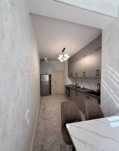 2-комн. квартира, 12 этаж, 77м², Овир