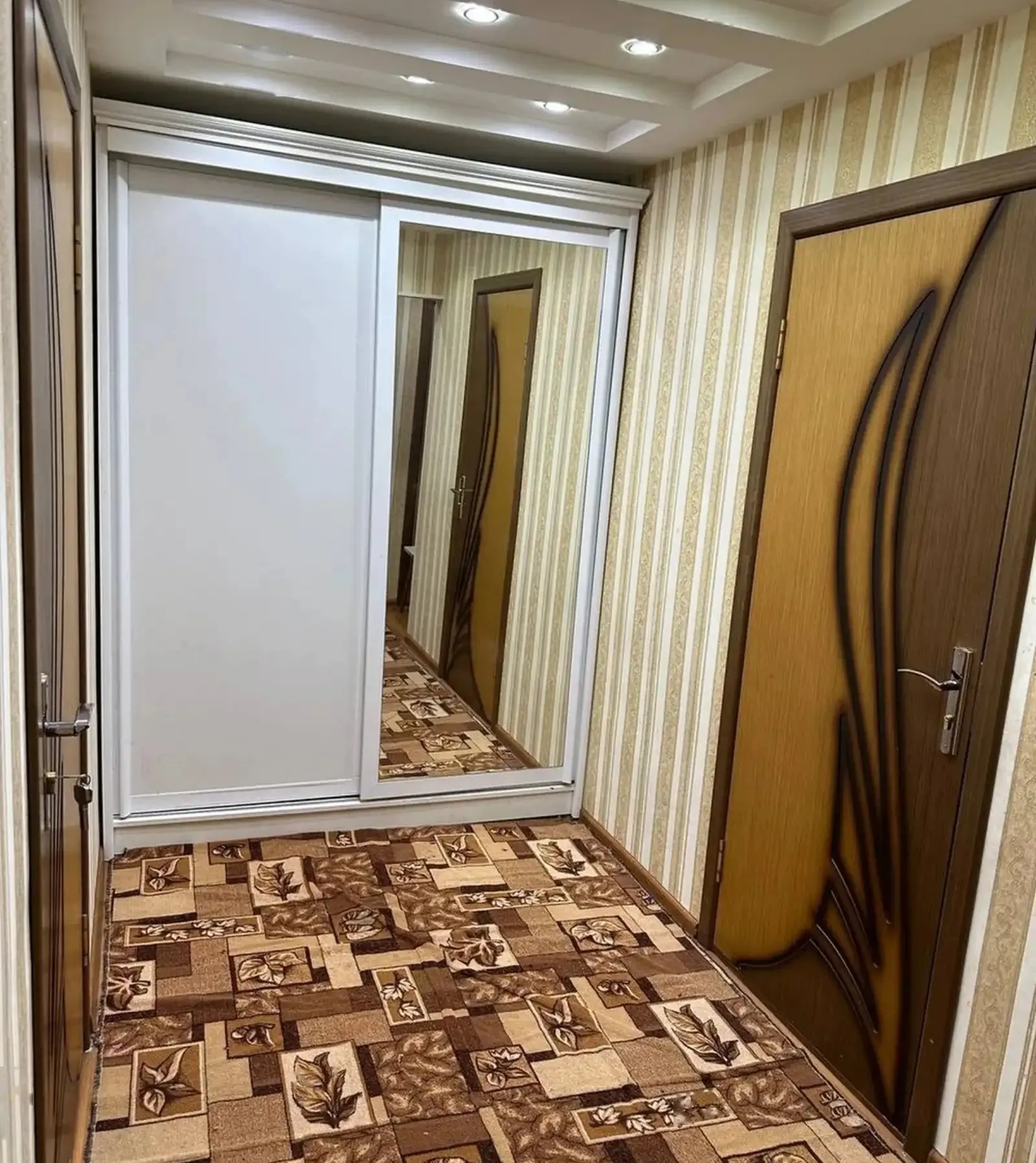 2-комн. квартира, 3 этаж, 55м², 13 Мкр