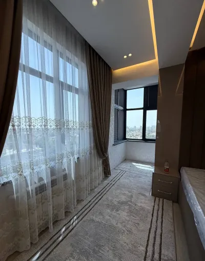 2-комн. квартира, 14 этаж, 76 м², Шохмансур