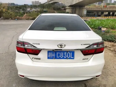 Toyota Camry, 2016