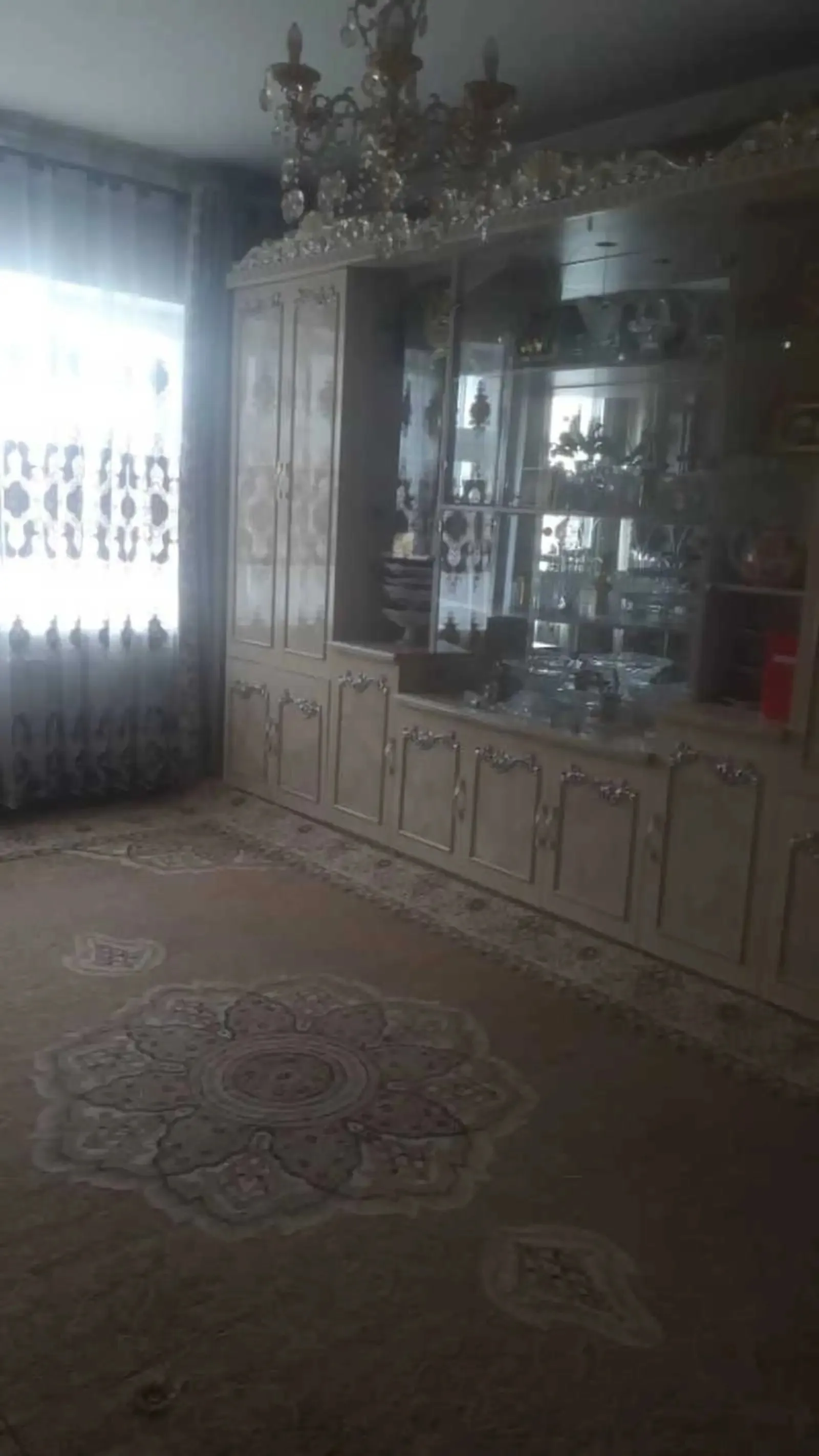 3-к квартира, 3 этаж, 68 м², Фирдавси