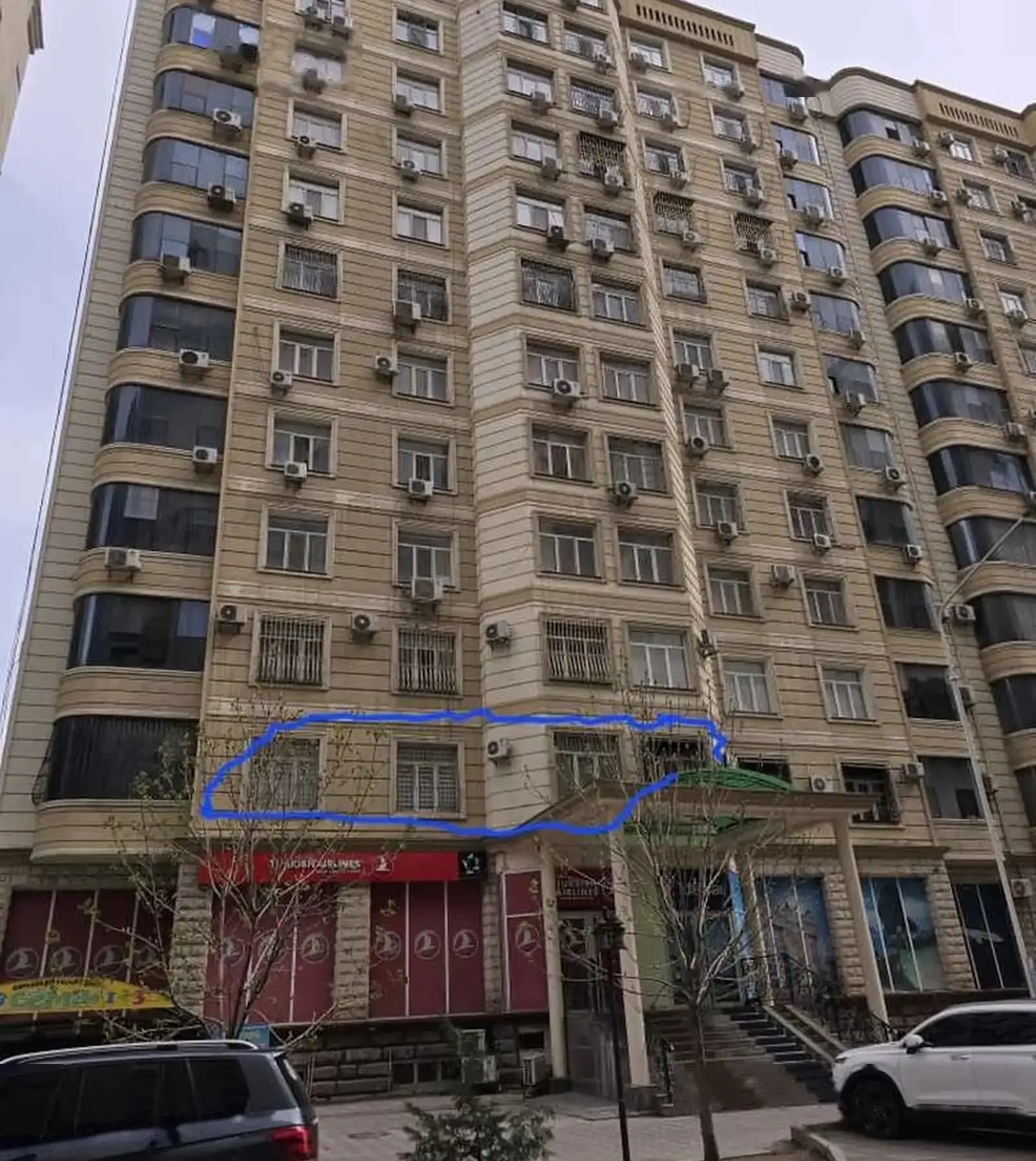 3-комн. квартира, 2 этаж, 130м², роддом