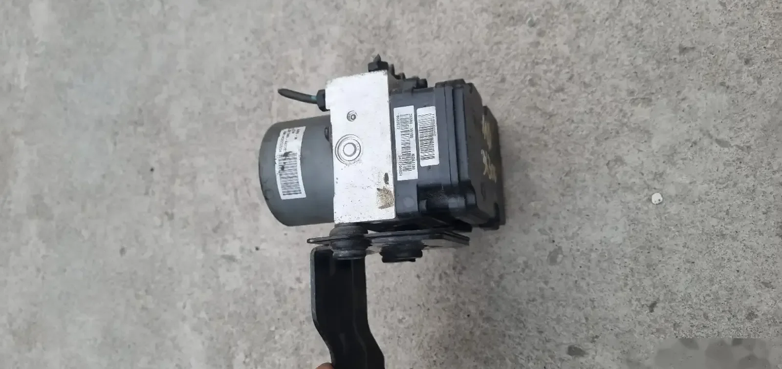 Блок ABS Hyundai Eques 2011-