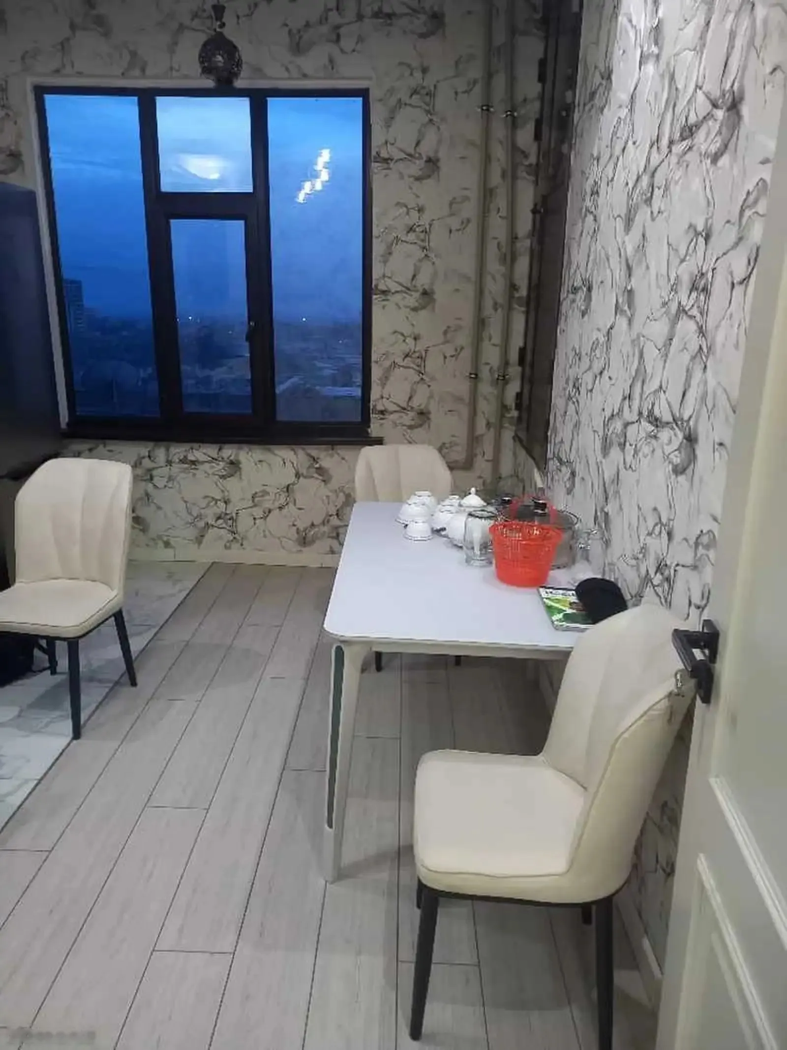 2-комн. квартира, 10 этаж, 81м², 4 дома