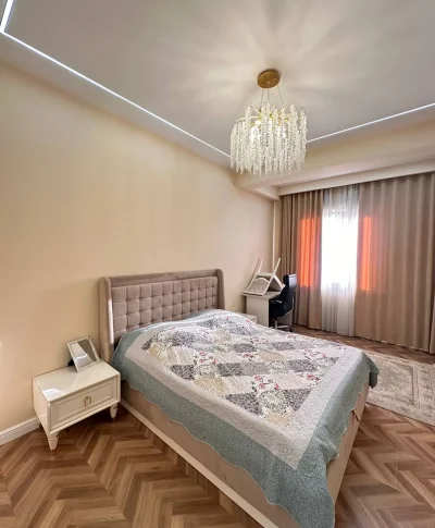 3-комн. квартира, 3 этаж, 102 м², Исмоили Сомони школа 8 (Дом Баракат)