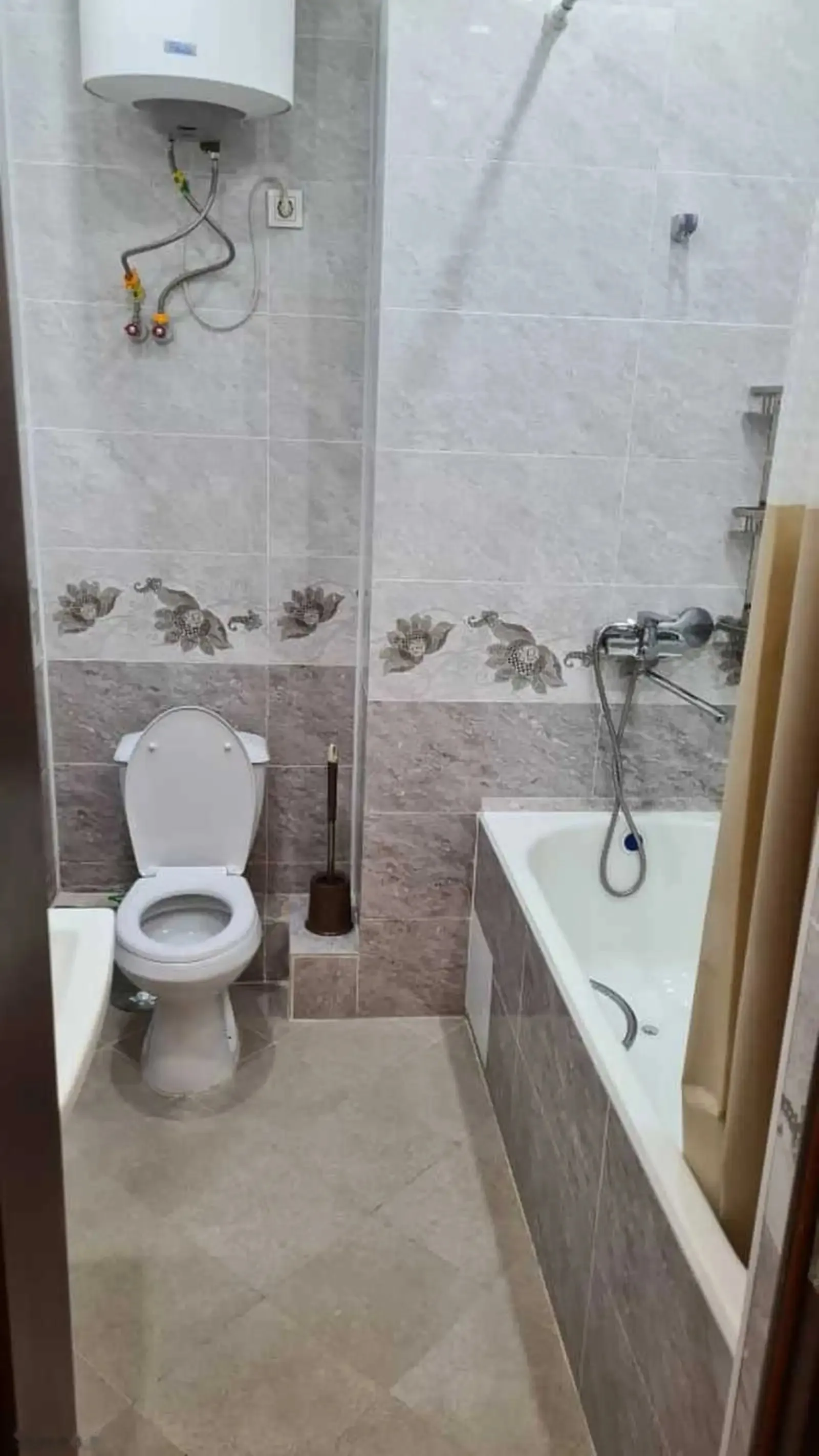 2-комн. квартира, 5 этаж, 85м², Молодежный Театр
