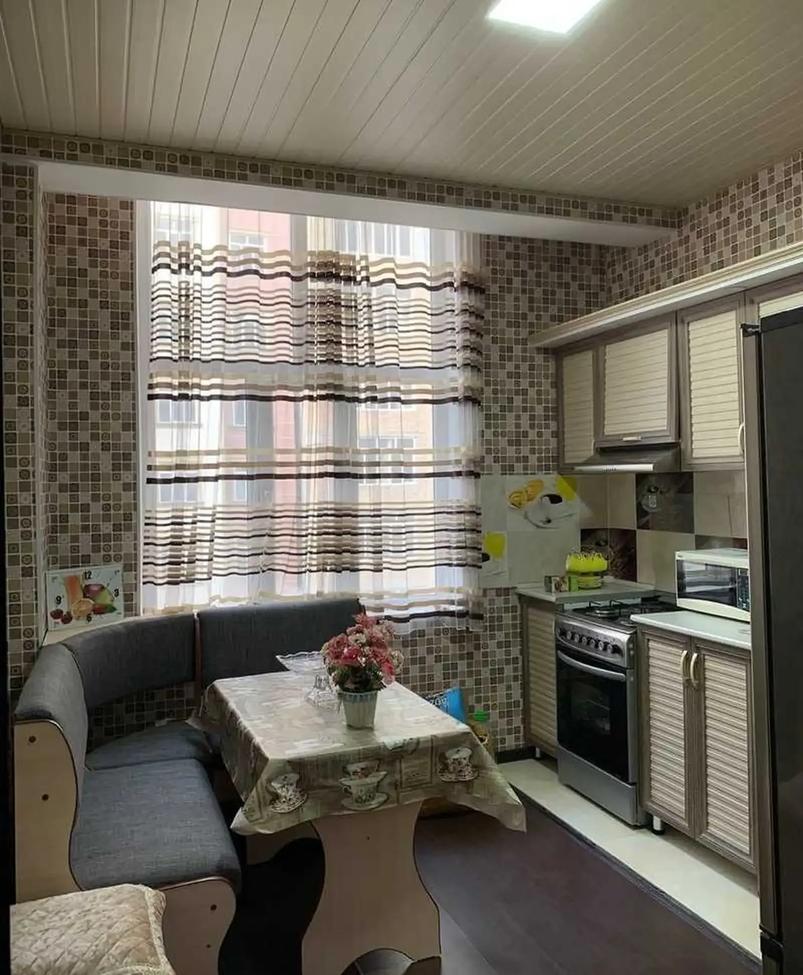 3-комн. квартира, 4 этаж, 105м², Зарафшон, Доми Нок