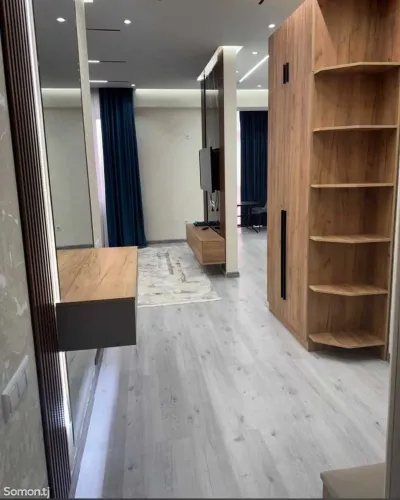 2-комн. квартира, 5 этаж, 50м², Овир, Гранд отель