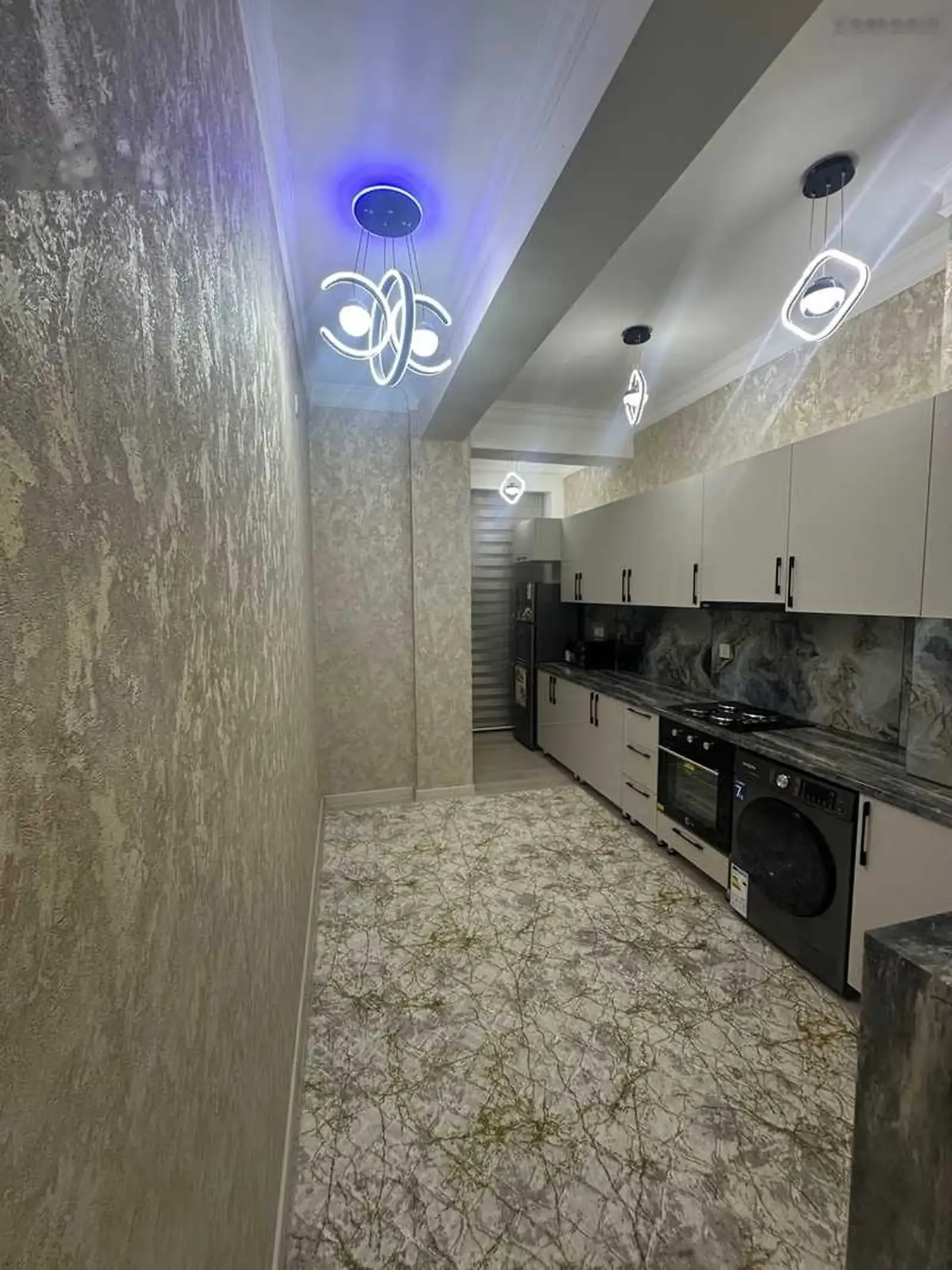 3-комн. квартира, 6 этаж, 100м², Шоҳмансур, Голубой экран