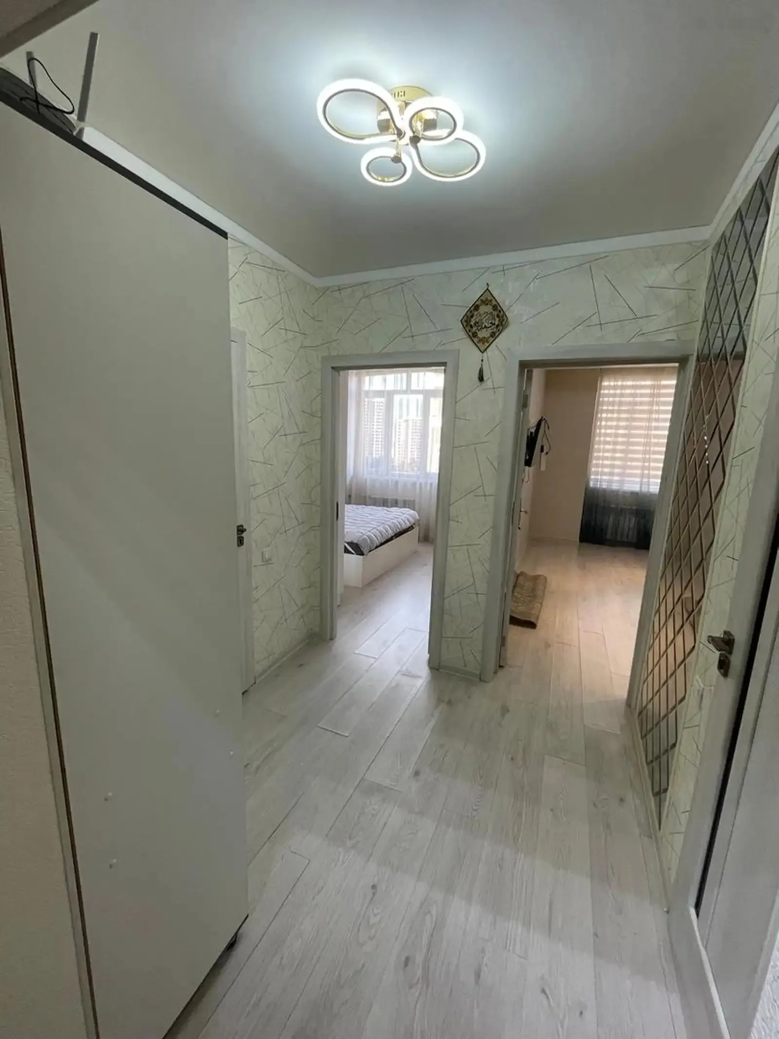 2-комн. квартира, 14 этаж, 53м², Овир (Пушти Гранд отель)