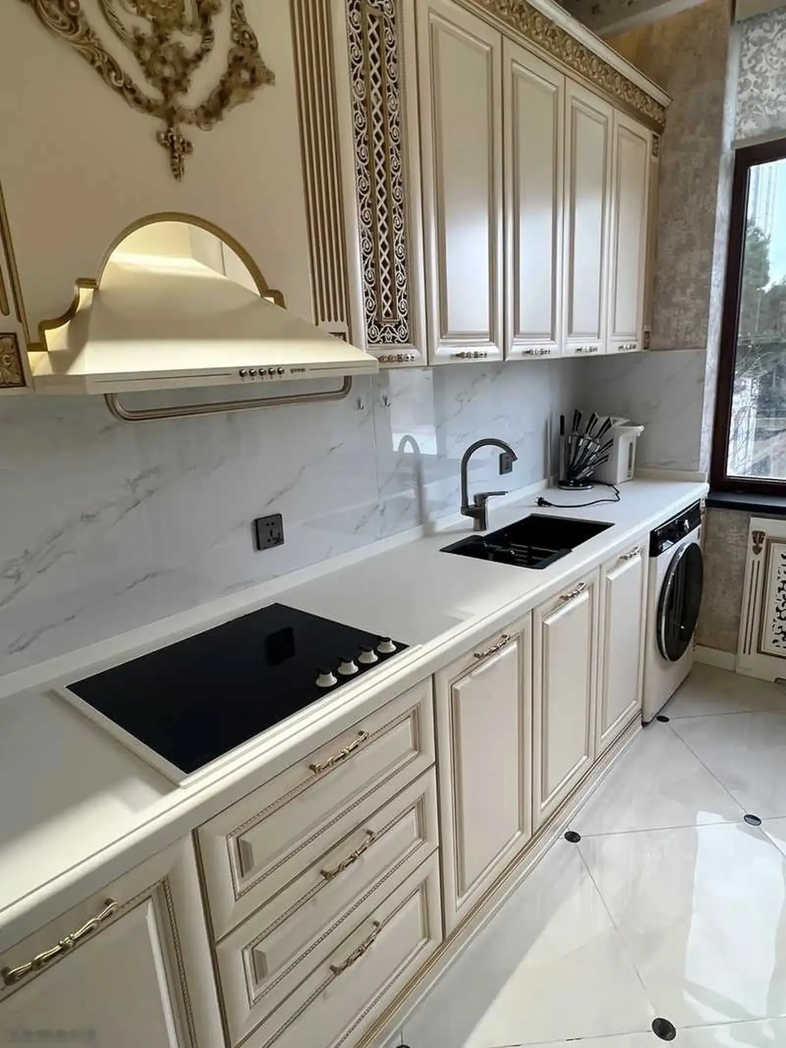 2-комн. квартира, 4 этаж, 100м², Белый городок Сафо