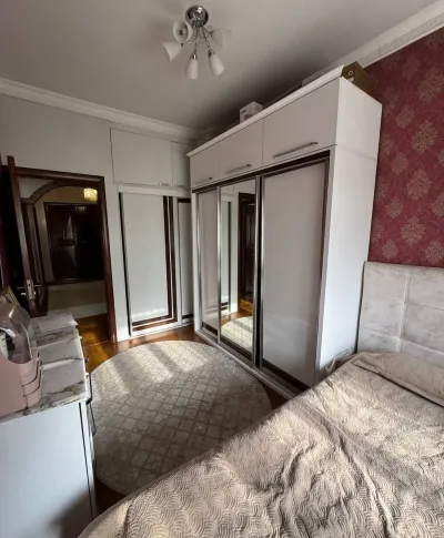 3-комн. квартира, 4 этаж, 81 м², Сино 102мкр пеши иститути забонхо