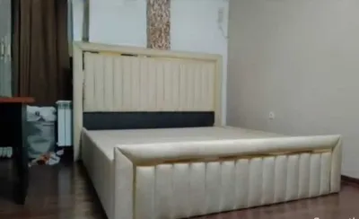 Двуспальная кровать