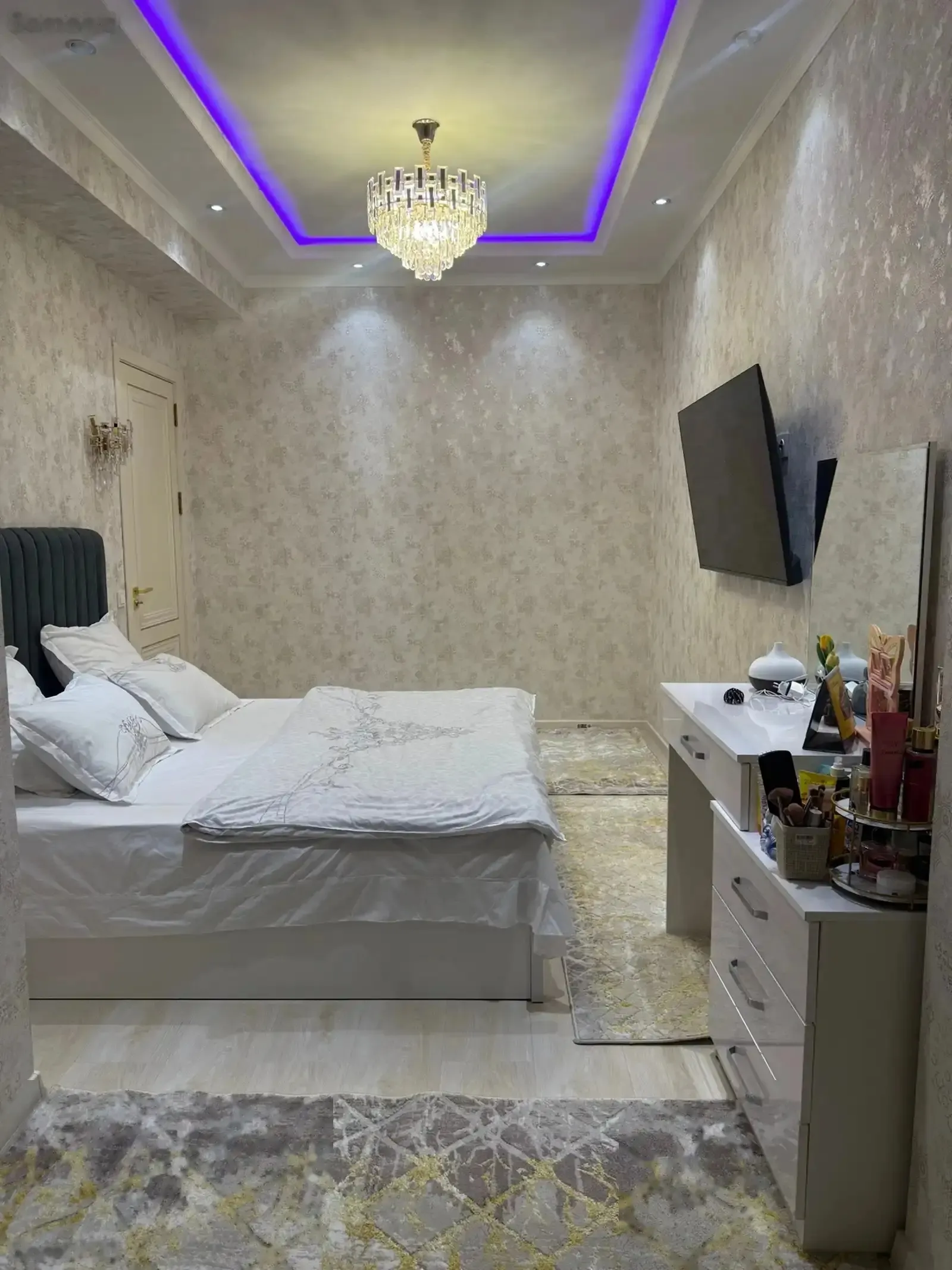 2-комн. квартира, 16 этаж, 70м², Шохмансур