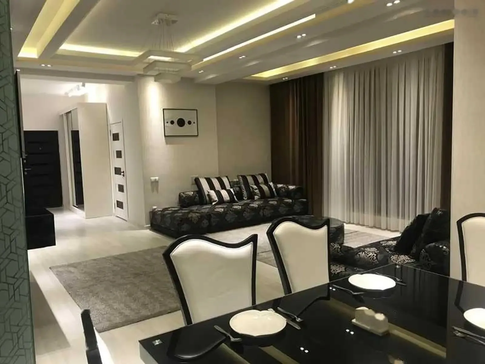 2-комн. квартира, 13 этаж, 120м², ориентир ОВИР