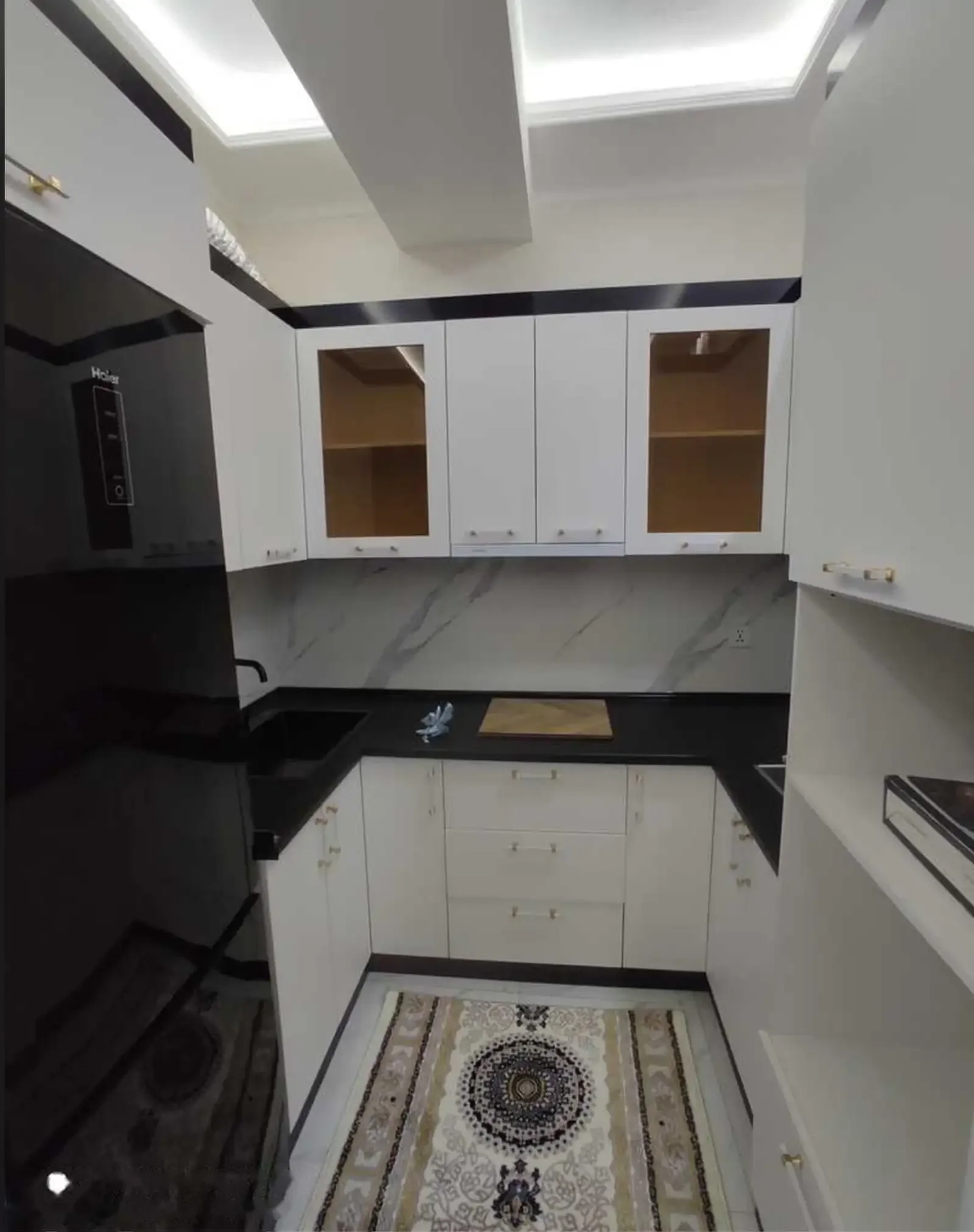 2-комн. квартира, 3 этаж, 72м², Голубой экран
