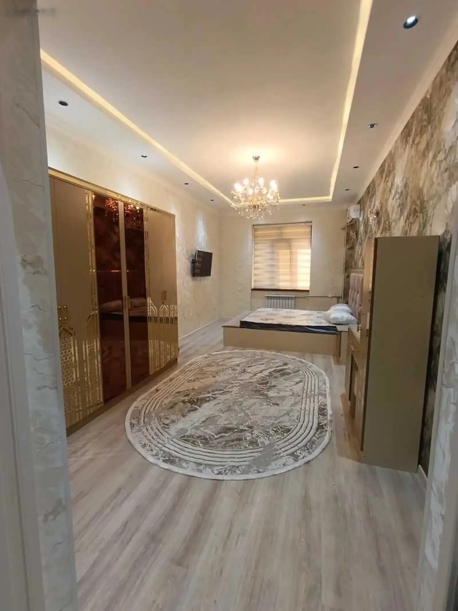 3-комн. квартира, 4 этаж, 135м², дом печати