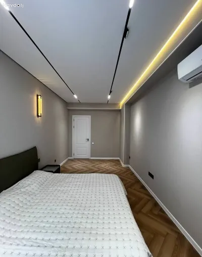 3-комн. квартира, 9 этаж, 95 м², И.Сомони ул.Карамова Северный на против Карупций