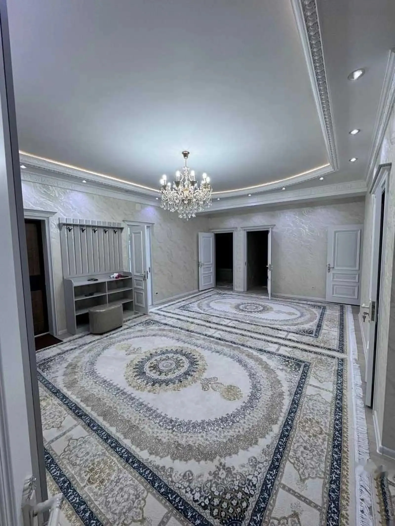 5-комн. квартира, 7 этаж, 218м², И.Сомони (дом печать)