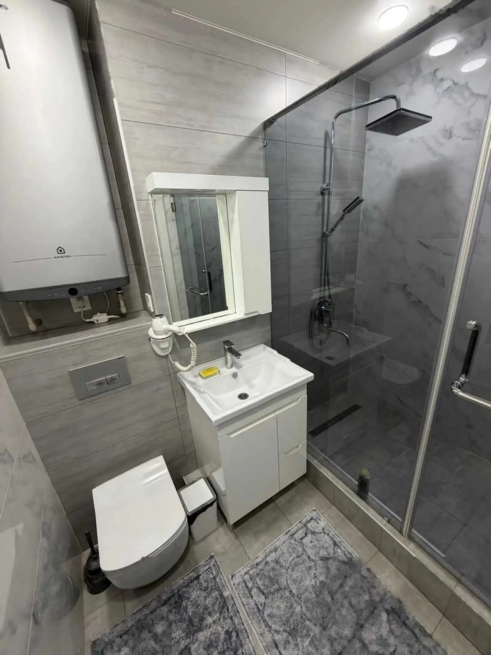 2-комн. квартира, 13 этаж, 75м², Шохмансур