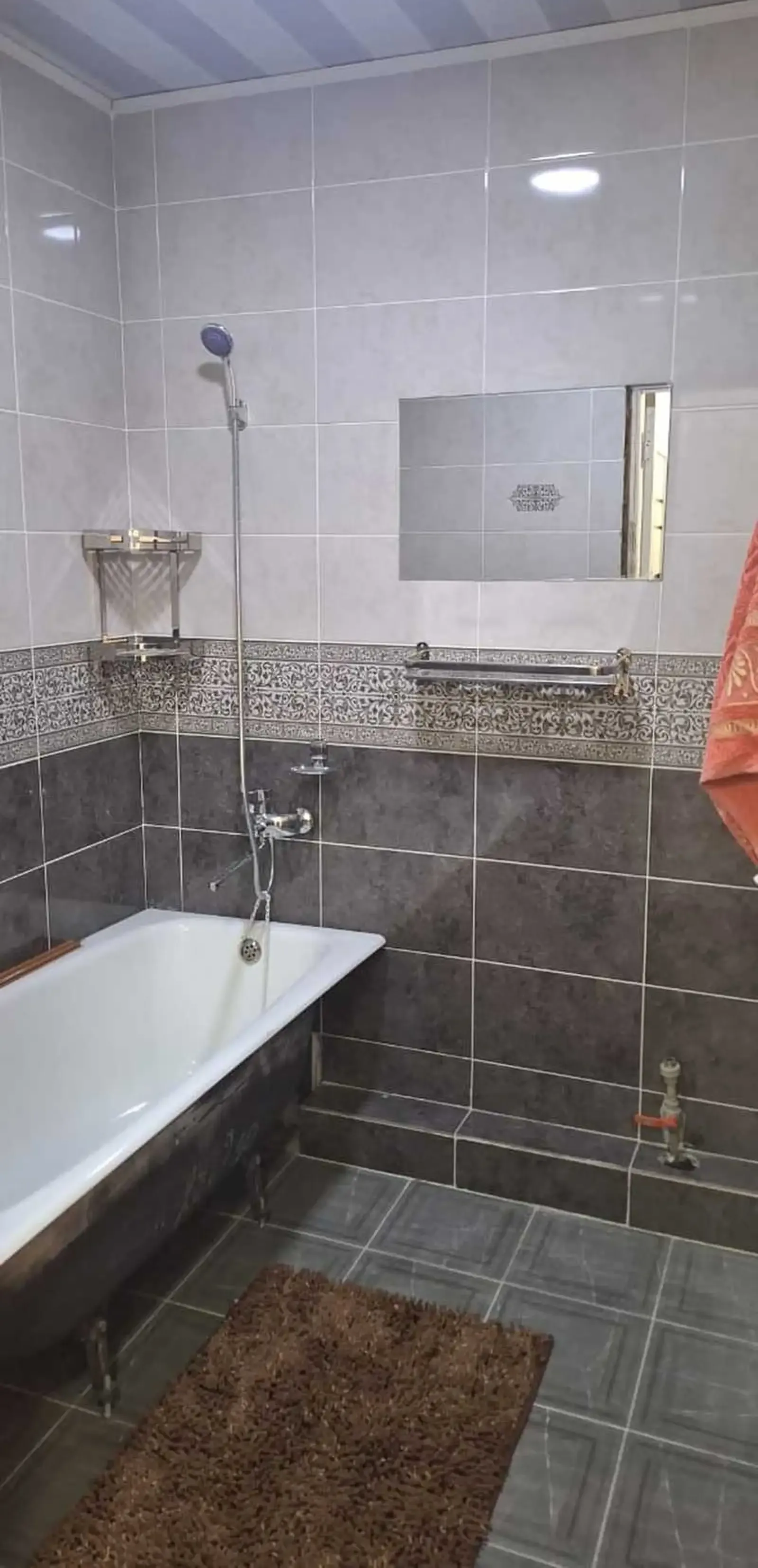 2-комн. квартира, 10 этаж, 50м², Фирдавси