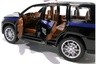 Машинка металлическая Toyota Land Cruiser Prado
