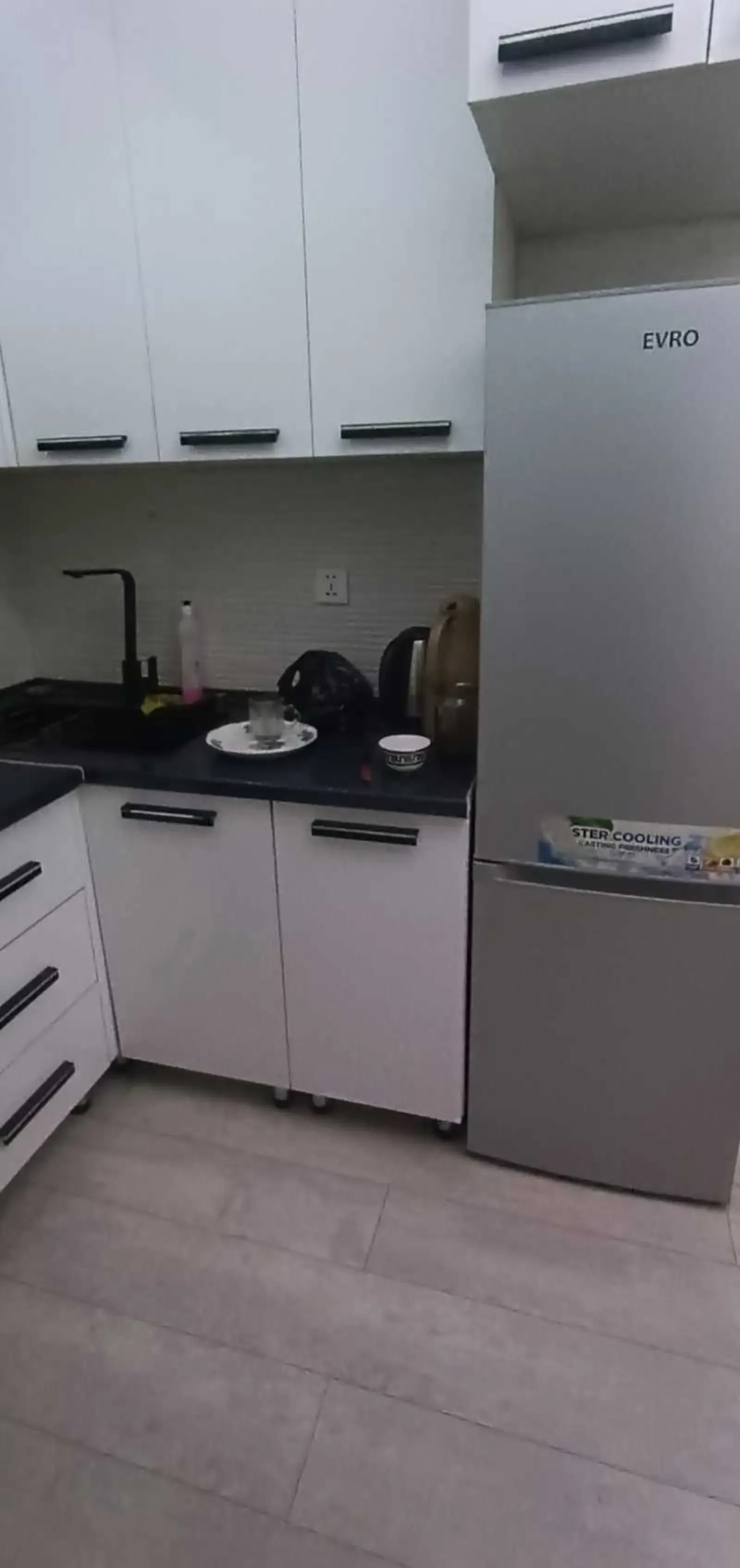 2-комн. квартира, 18 этаж, 125м², Маладёжний театр